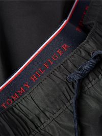 Bañador Tommy Hilfiger en negro con doble cinturilla