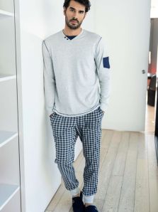 Pijama Barandi en algodón gris con puños y pantalón de cuadros