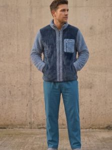 Bata ADMAS azul de hombre con modelo, una idea de regalo para Navidad