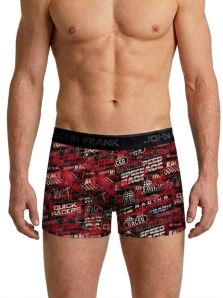 Boxer John Frank Racer con estampado juvenil de coches de carreras y colores radiantes presentado en modelo para hombre