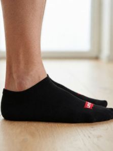 Calcetín Levi's Sneaker bajo tobillo negro con tejido suave y transpirable
