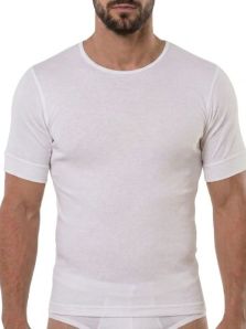 Camiseta interior Land blanca de hombre en hilo de Escocia, tejido fino y suave, ideal para llevar bajo camisa sin que se note
