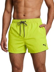 Detalle lateral de bañador Puma amarillo limón con cordón ajustable y tejido ligero