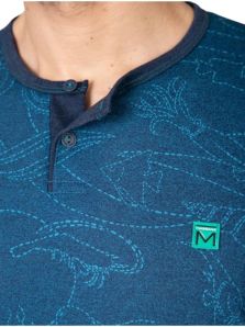 Detalle del tejido suave con viscosa del pijama Massana transpirable y ligero