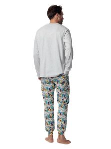 Pijama Disney de Mickey con tela cálida y delicada. Destaca por su comodidad, diseño clásico y ese toque mágico de Disney.