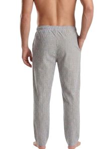 Detalle bolsillos laterales y tejido popelín de algodón en pantalón de pijama Kiff Kiff