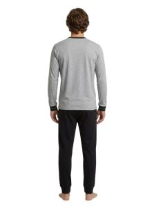 Pijama Giulio de hombre con pantalón negro y camiseta de algodón, una compra ideal para disfrutar en casa