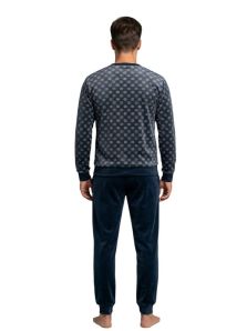 Vista trasera del pijama de terciopelo azul marino SOY, ideal para renovar fondo de armario